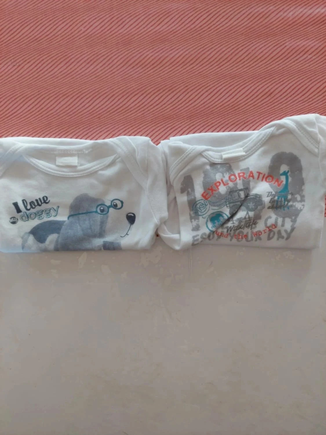 Lot de 2 body absorba 9mois